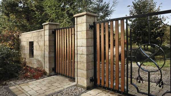 Semmelrock Bradstone Travero kerítésrendszer - Homoksárga